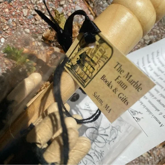 NWT Black Lace Witch’s Parasol. - Picture 7 of 7